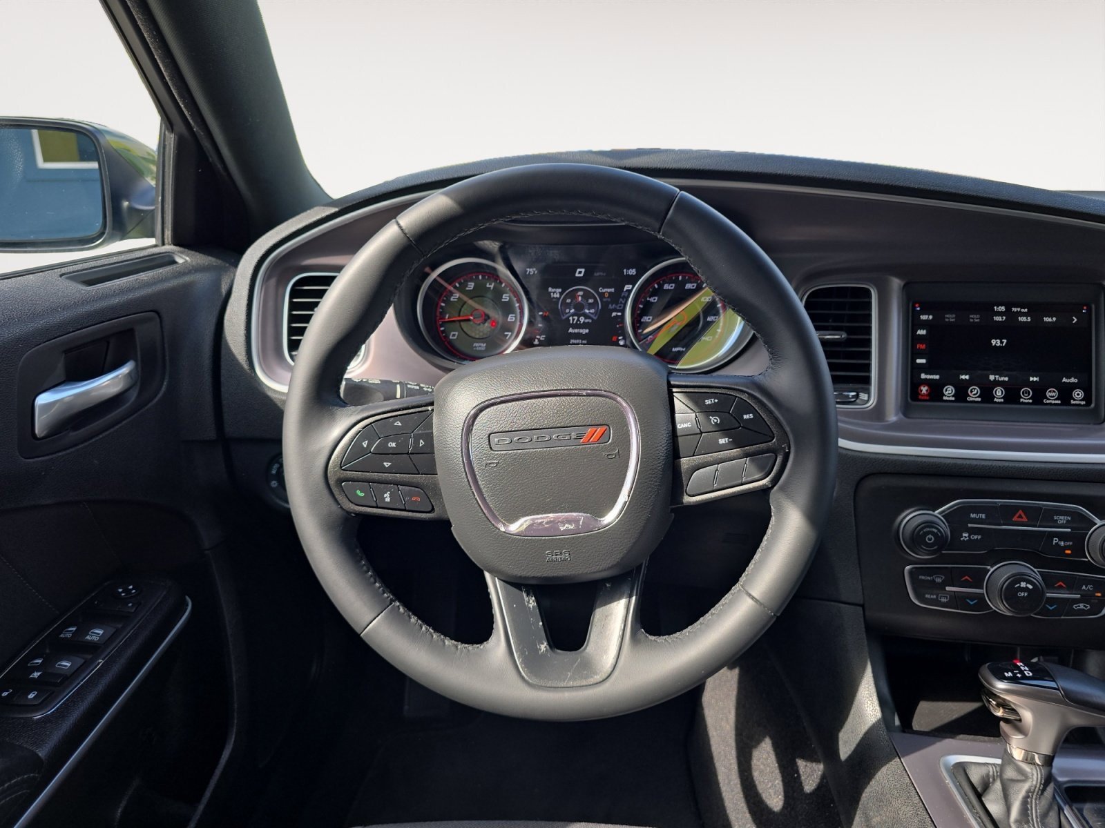 Used 2022 Dodge Charger SXT image 9