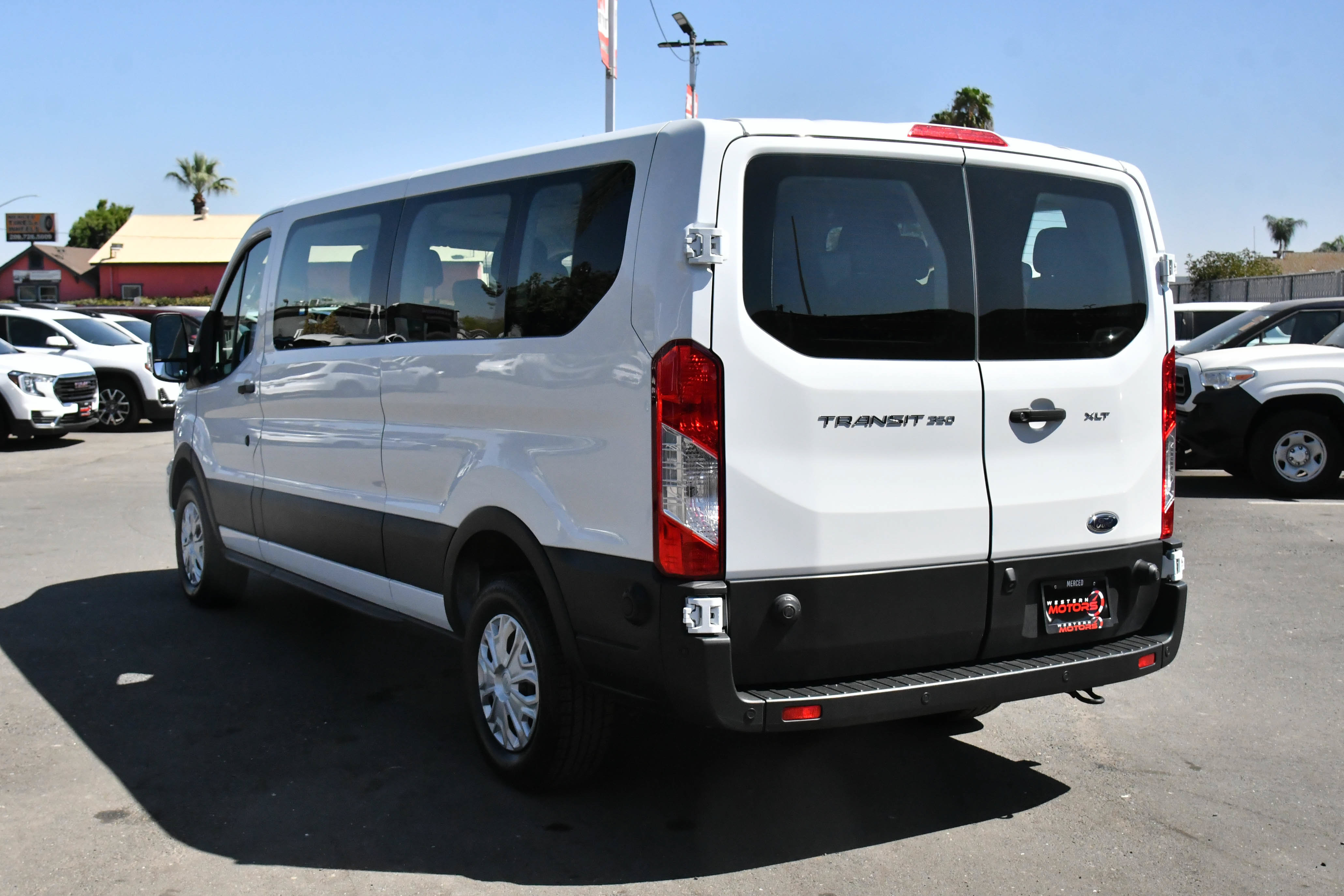 Used 2024 Ford Transit 350 XLT RWD image 6