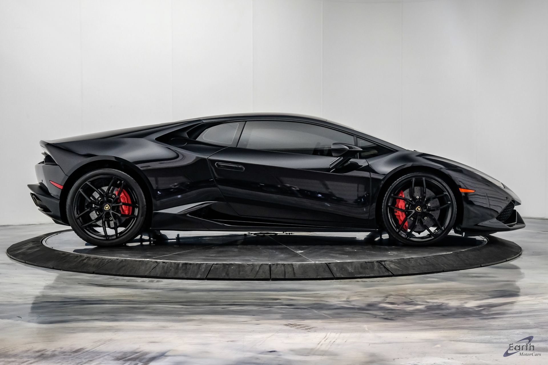 Used 2015 Lamborghini Huracan LP 610-4 AWD/4WD image 24
