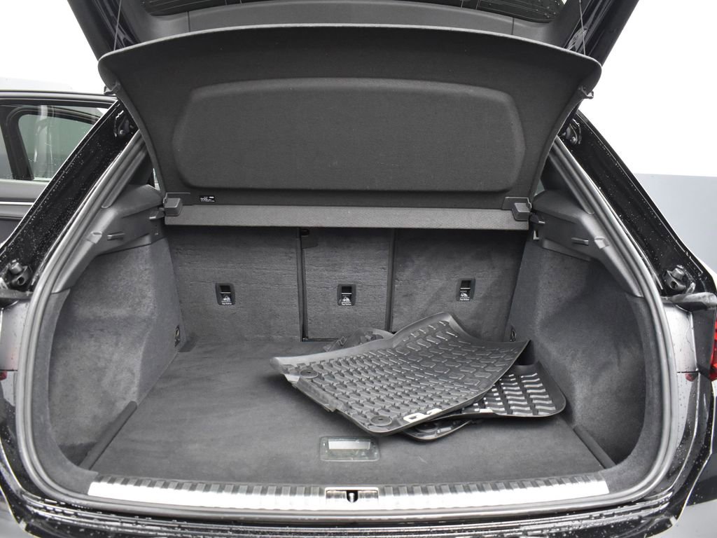 Used 2022 Audi Q3 2.0T Premium image 28