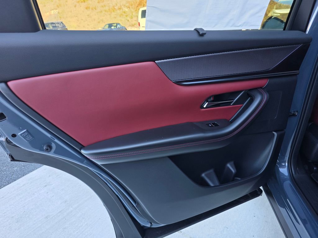 New 2025 MAZDA CX-70 Plug-In Hybrid w/ Premium Plus image 9