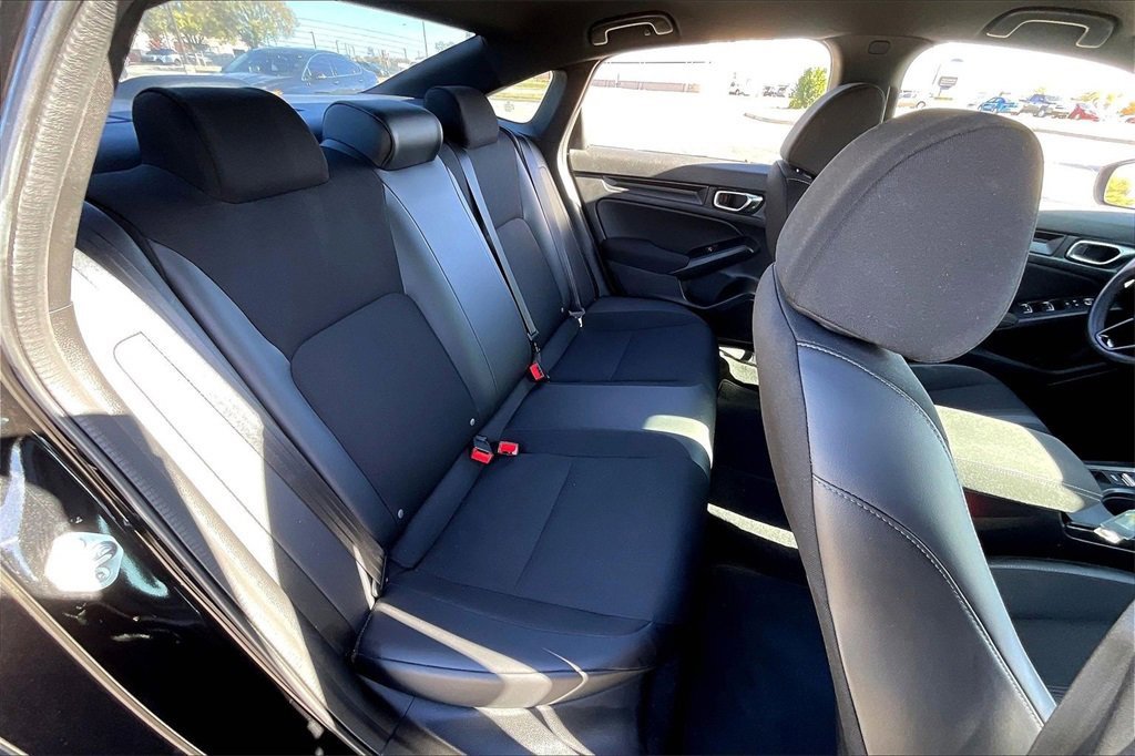 Used 2023 Honda Civic Sport image 29