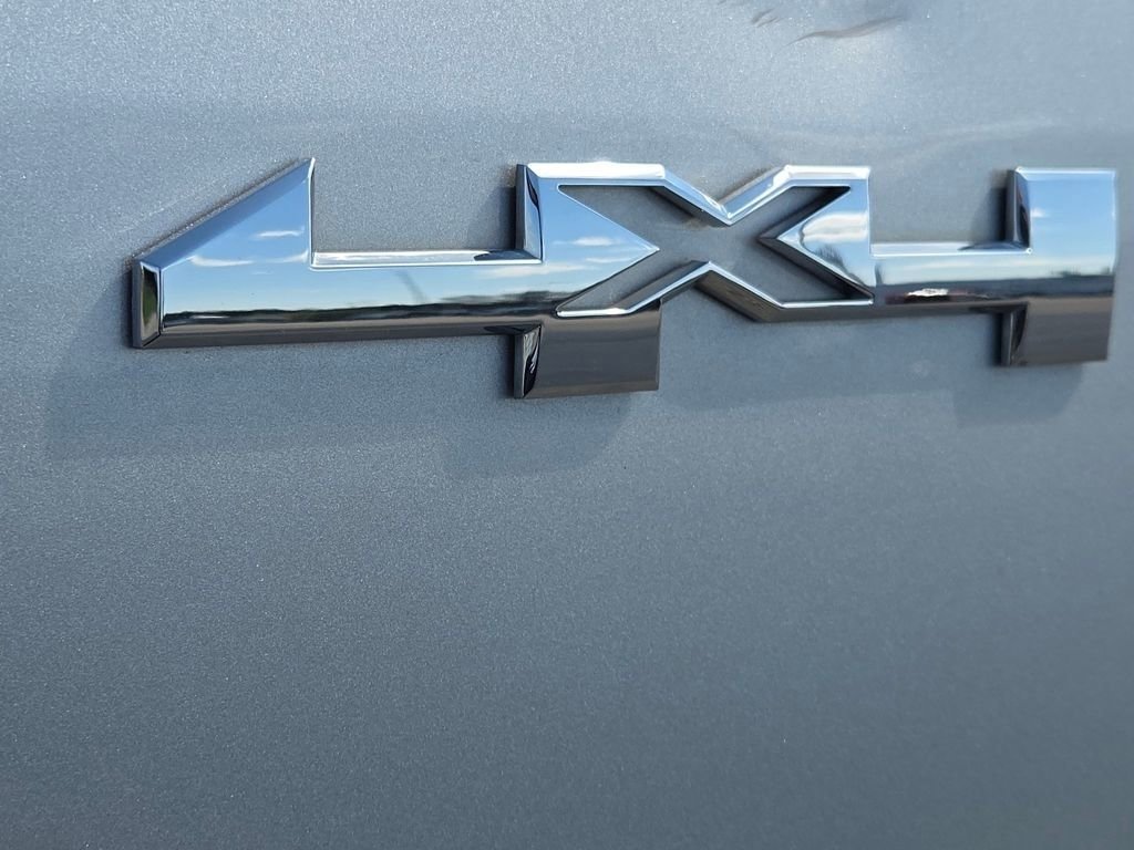 Used 2018 GMC Canyon SLT w/ Trailering Package image 26