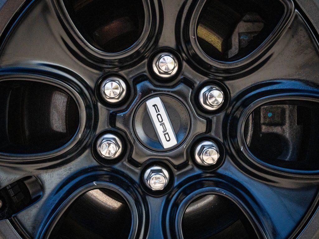 Used 2023 Ford F150 Raptor w/ Raptor Carbon Fibre Package image 8