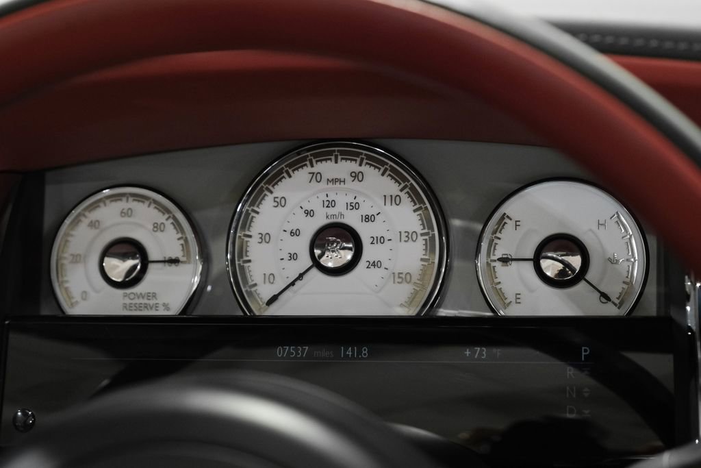 Used 2018 Rolls-Royce Dawn image 19