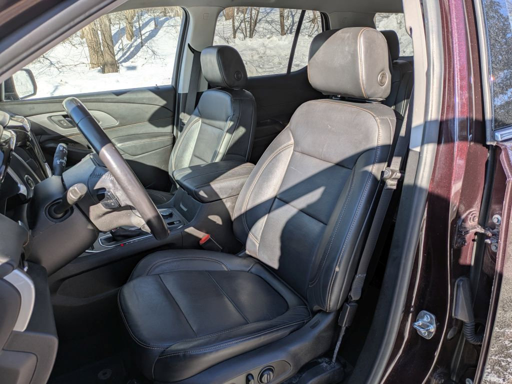 Used 2019 Chevrolet Traverse LT image 12