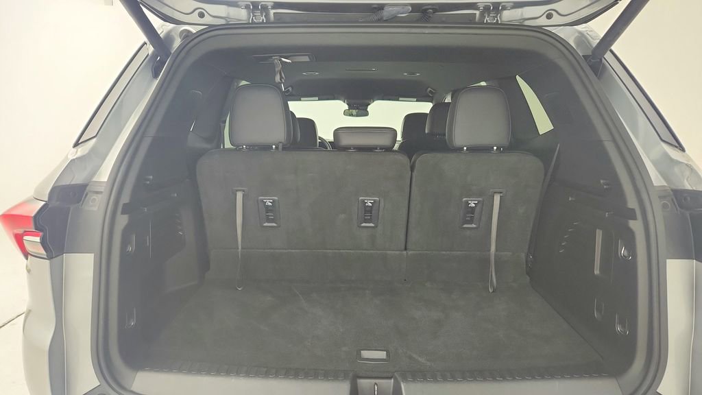 Certified 2025 Buick Enclave Preferred image 28