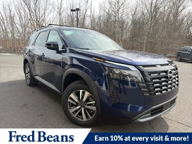 New 2026 Nissan Pathfinder SL image 1