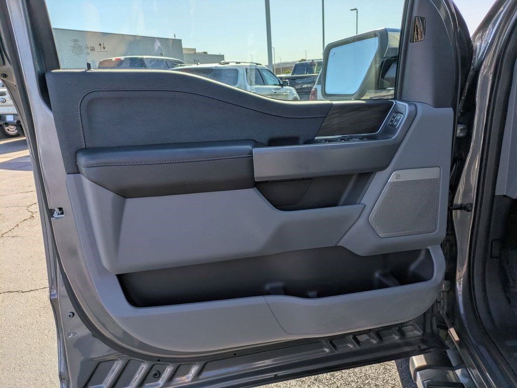 Used 2025 Ford F150 Lariat w/ Equipment Group 501A Mid AWD/4WD image 13