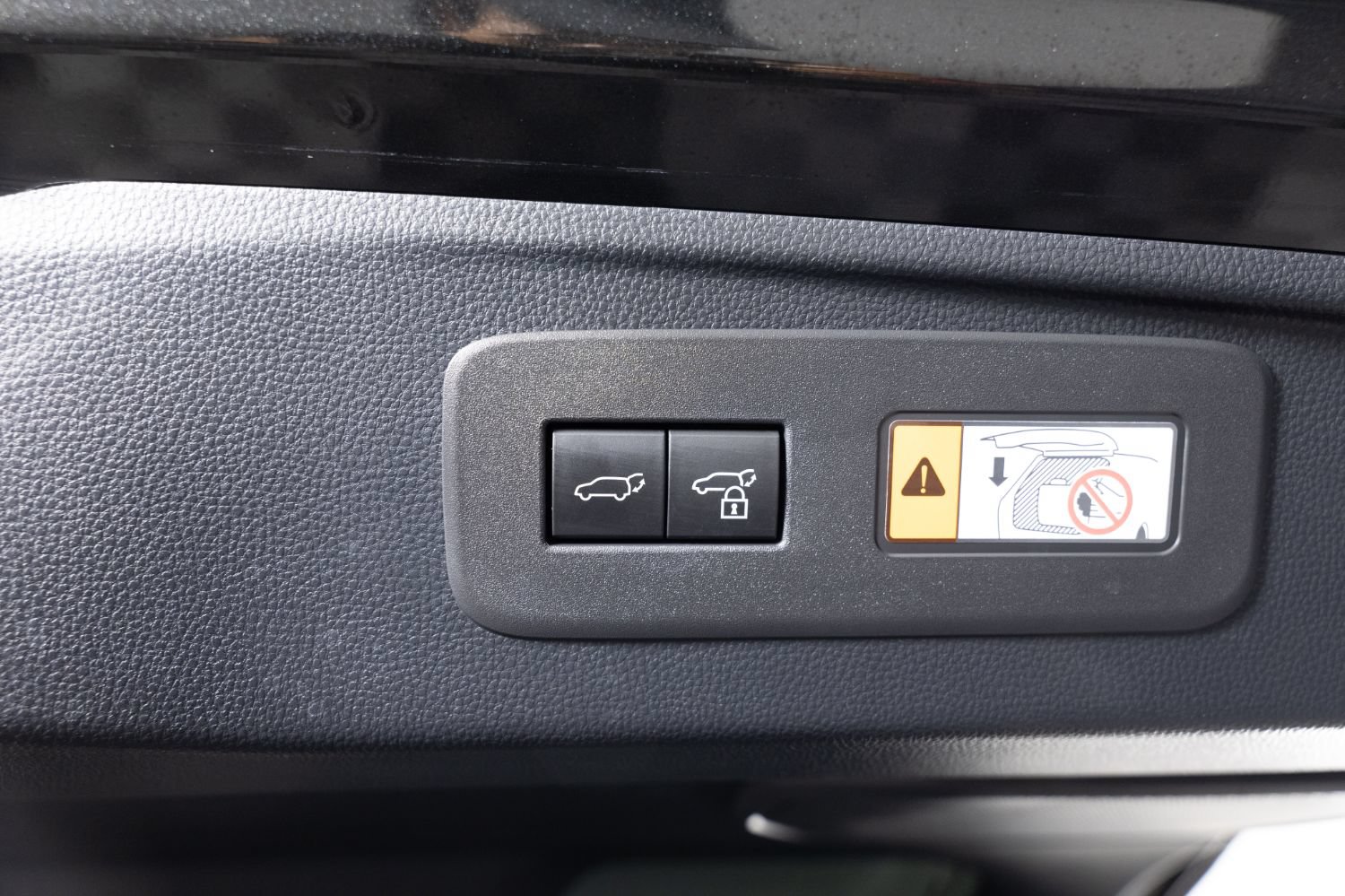 Used 2025 Lexus GX 550 w/ Cold Area Package AWD/4WD image 24