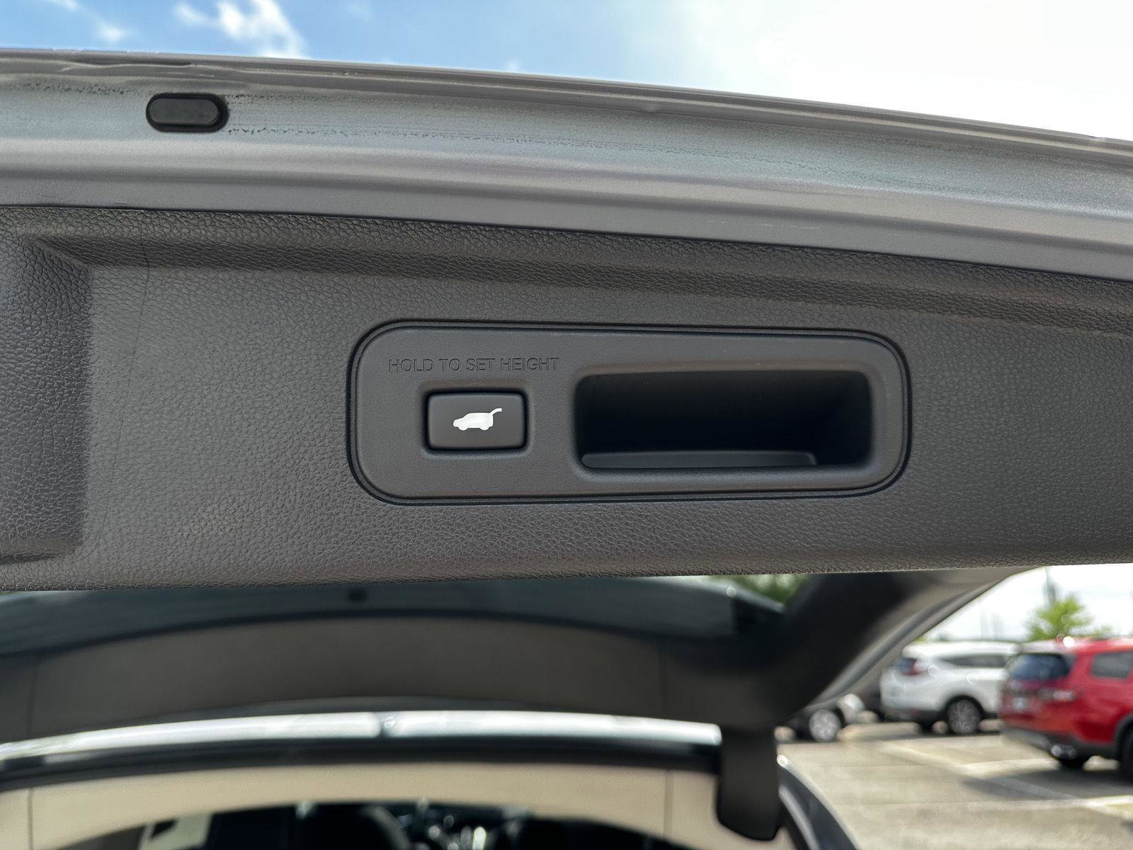Certified 2025 Honda Odyssey Elite image 26