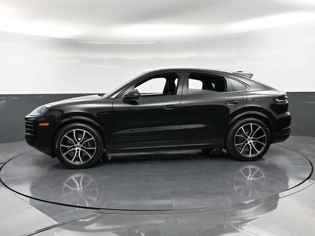 New 2026 Porsche Cayenne E-Hybrid Coupe AWD/4WD image 2