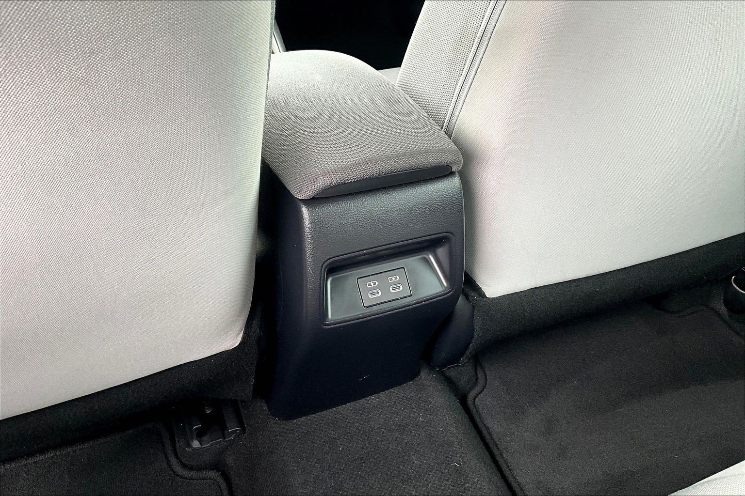 Used 2025 Toyota Corolla LE FWD image 24