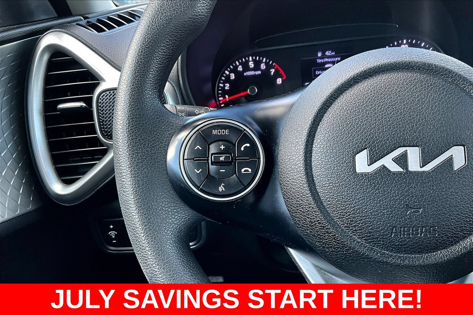 Used 2022 Kia Soul LX FWD image 13