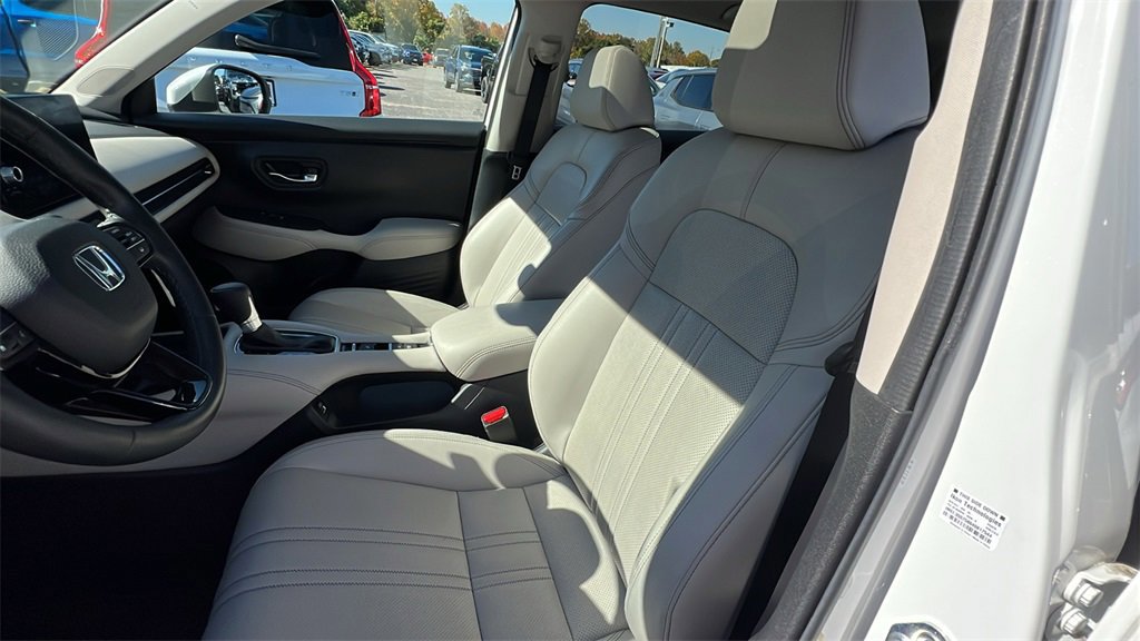 Used 2023 Honda HR-V EX-L image 14