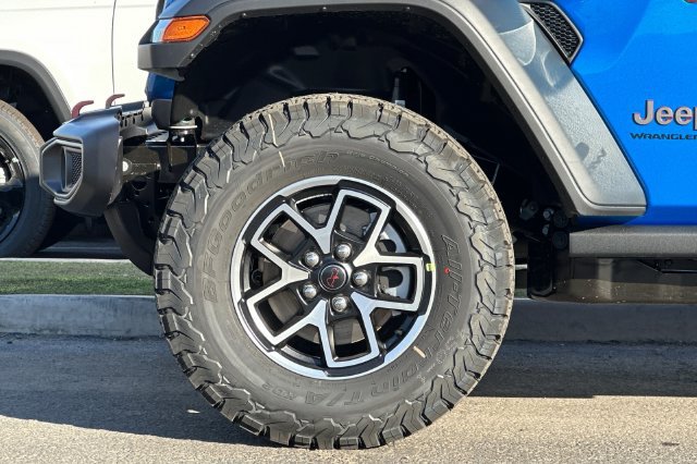 New 2026 Jeep Wrangler Unlimited Rubicon AWD/4WD image 24