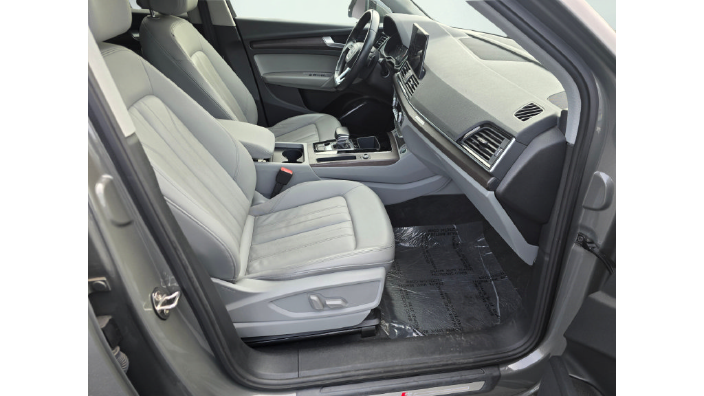 Used 2023 Audi Q5 2.0T Premium AWD/4WD image 10