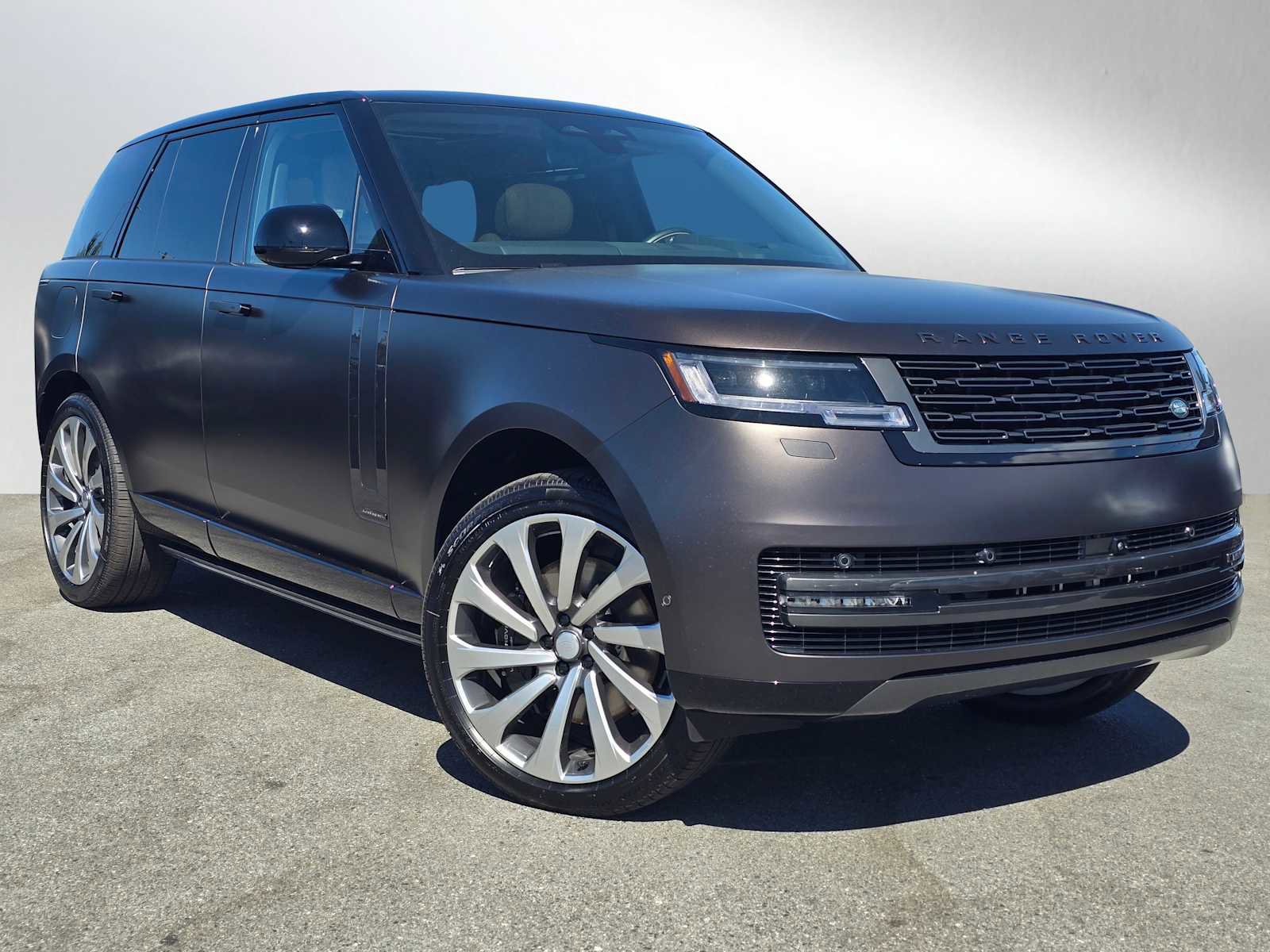 New 2025 Land Rover Range Rover Autobiography image 1