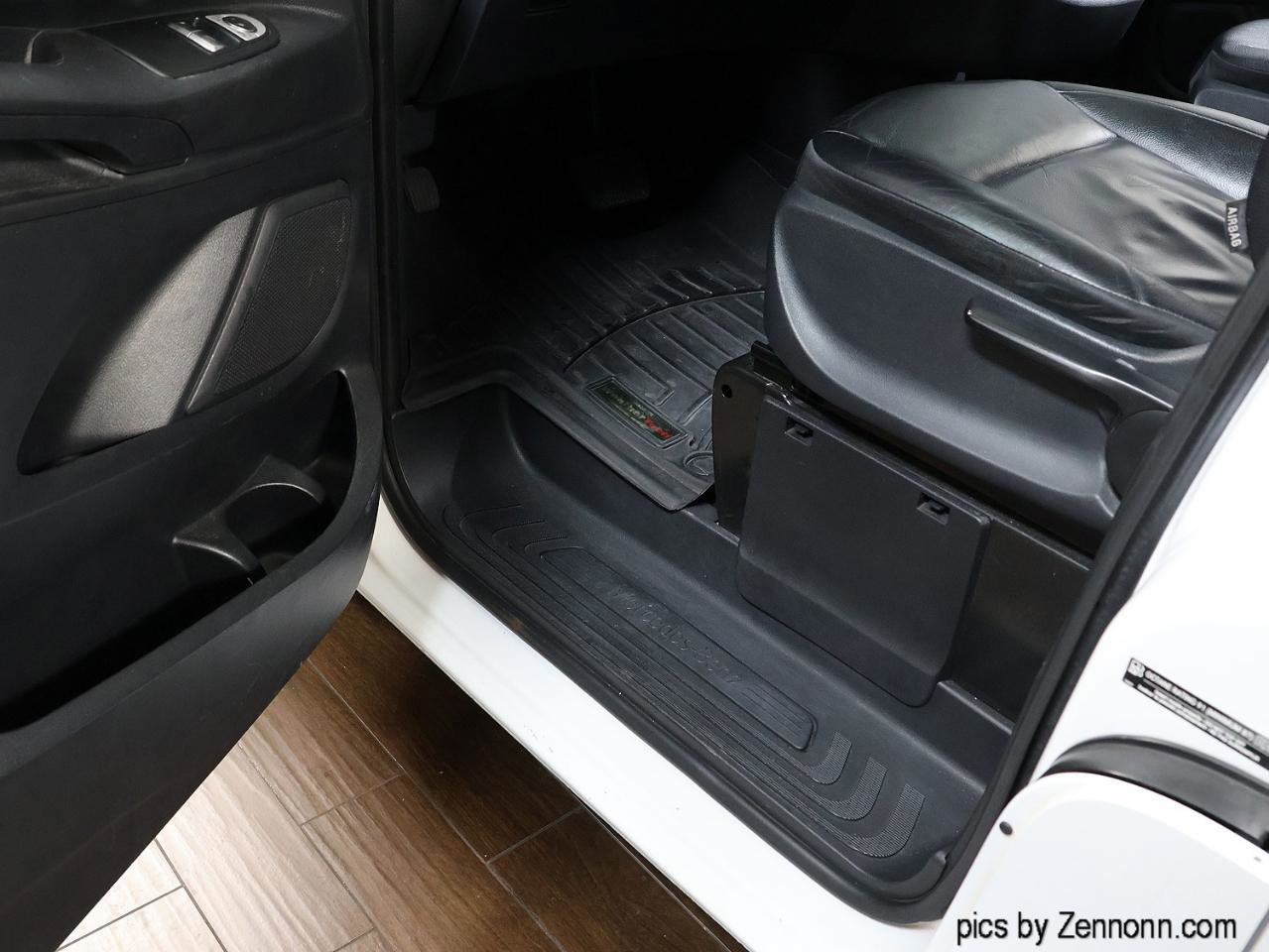 Used 2017 Mercedes-Benz Metris Passenger image 19