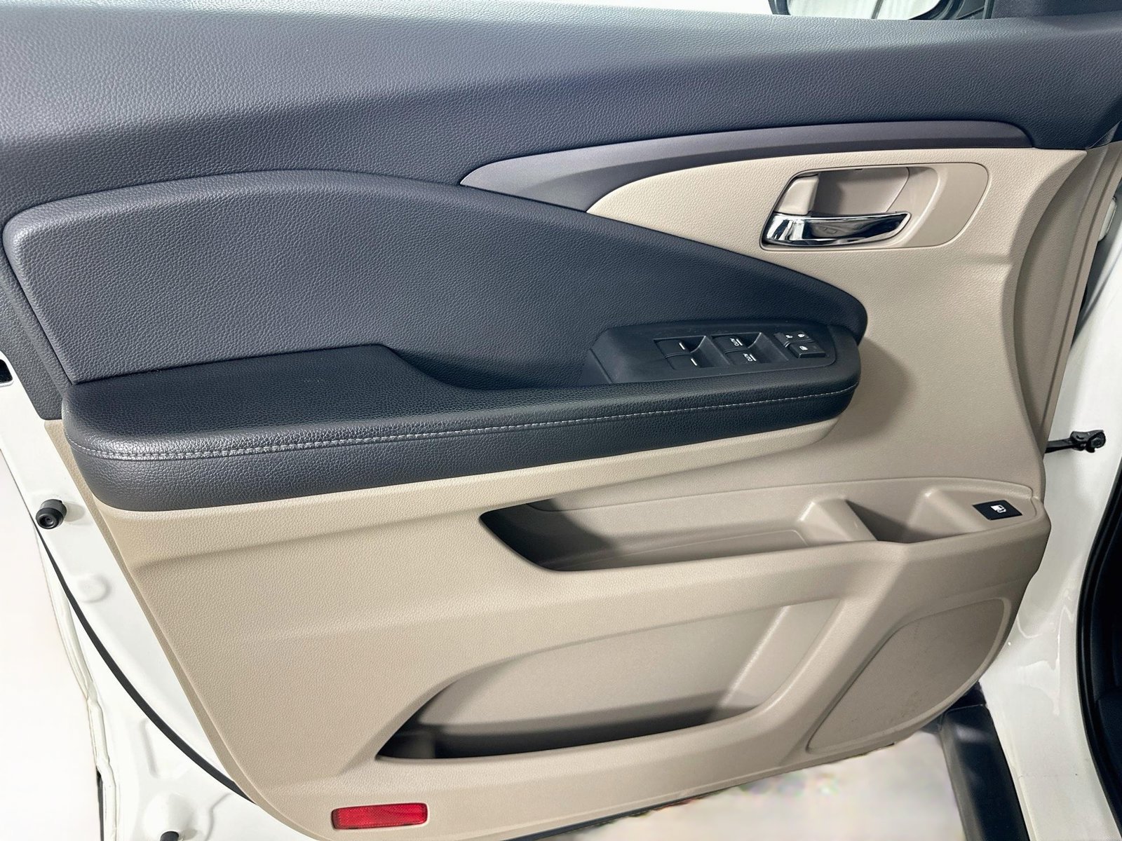 Used 2017 Honda Ridgeline RTL image 15