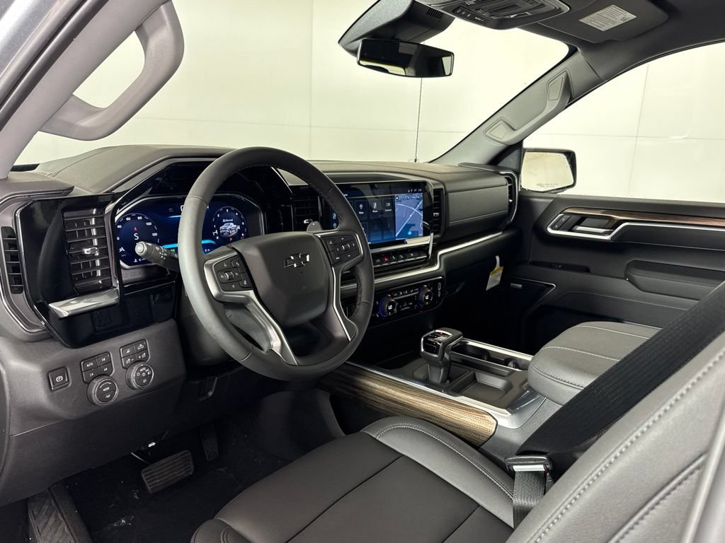 New 2026 Chevrolet Silverado 1500 RST w/ RST All Star Premium Package AWD/4WD image 9