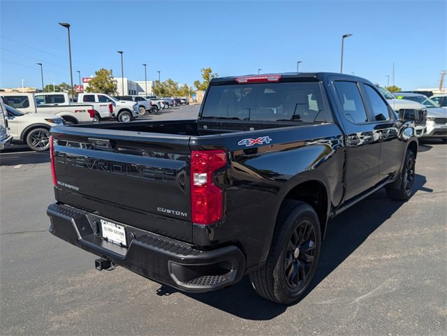 Used 2025 Chevrolet Silverado 1500 Custom image 6