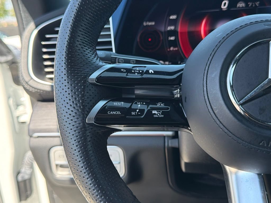 Used 2024 Mercedes-Benz GLS 450 4MATIC image 25