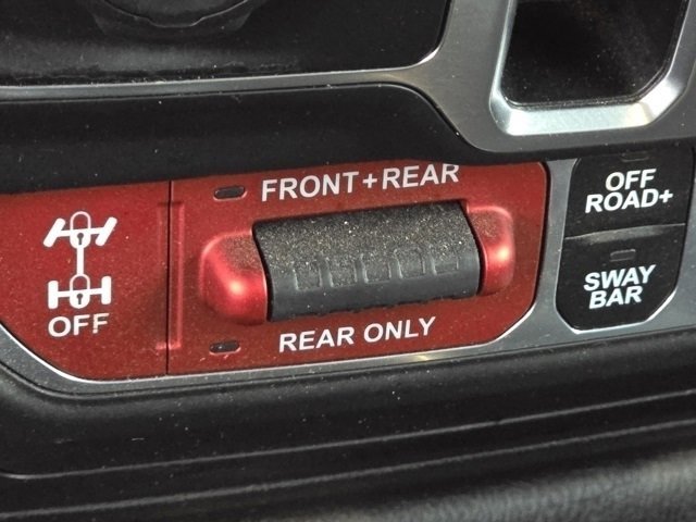 Used 2021 Jeep Wrangler Unlimited Rubicon AWD/4WD image 17