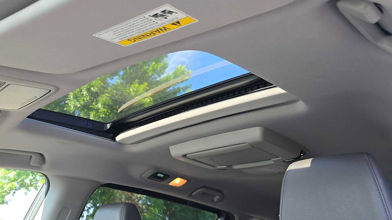 Used 2019 Honda Odyssey Elite image 23