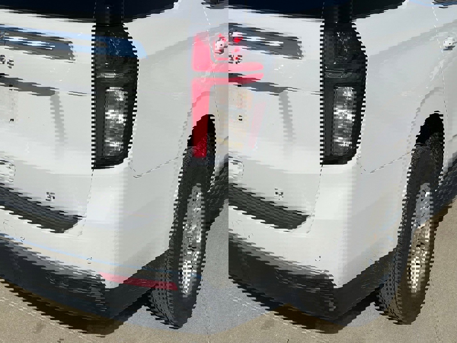 Used 2024 Chevrolet Tahoe LT image 14