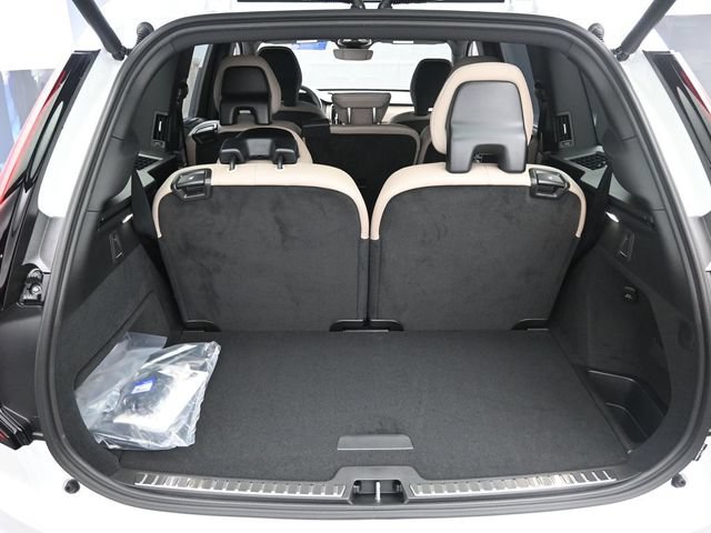 Certified 2026 Volvo XC90 B6 Ultra AWD/4WD image 24