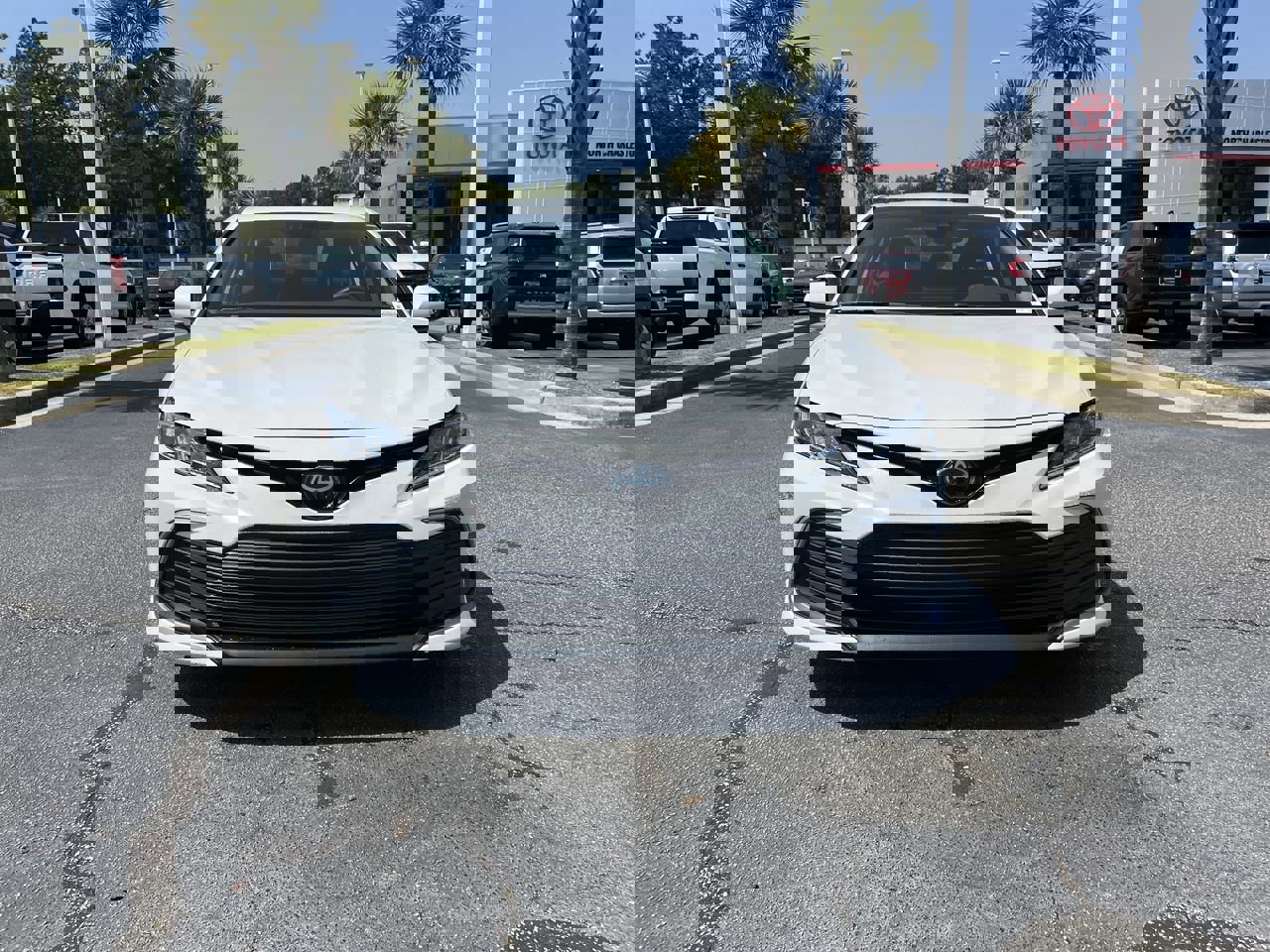 Used 2024 Toyota Camry LE FWD image 3