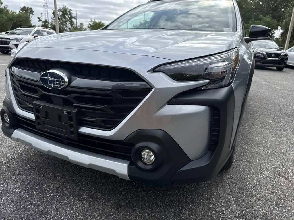 Used 2024 Subaru Outback Limited AWD/4WD image 10