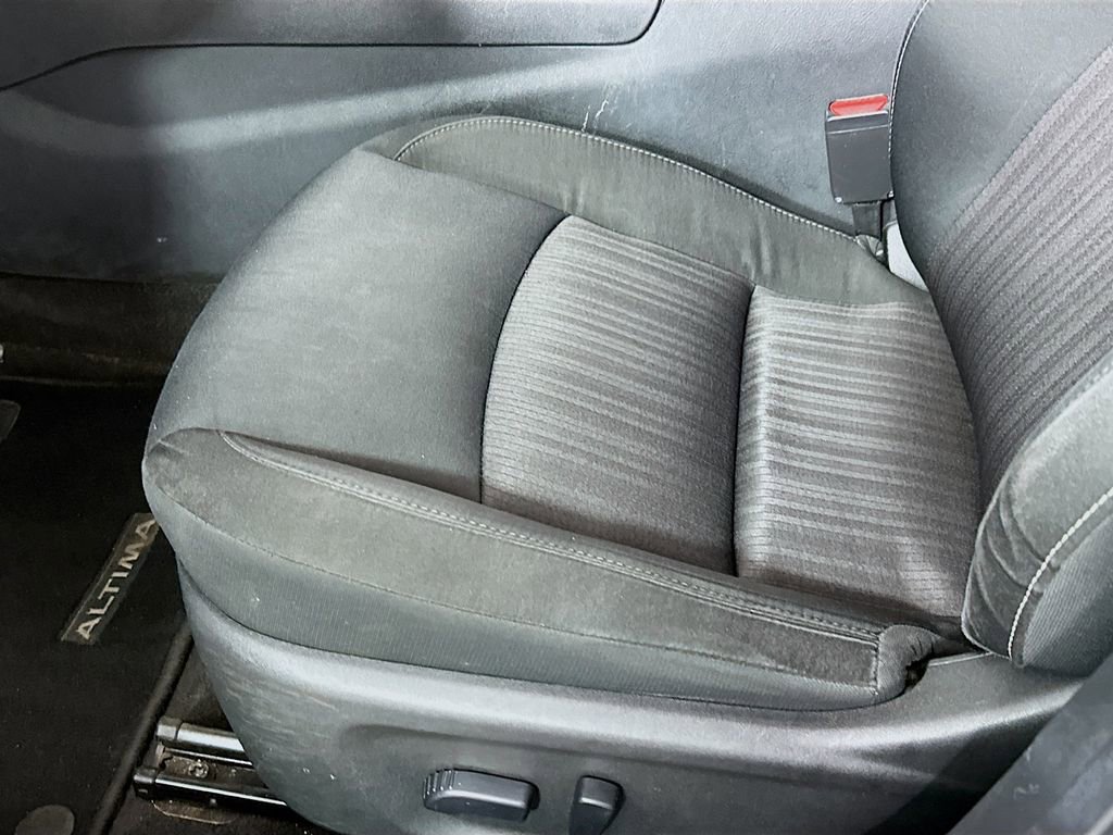 Used 2021 Nissan Altima 2.5 SV image 9