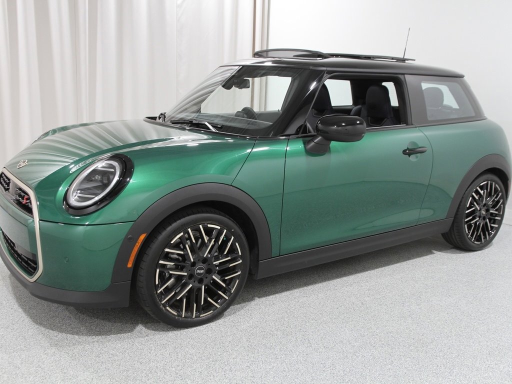 Certified 2025 MINI Cooper S image 3