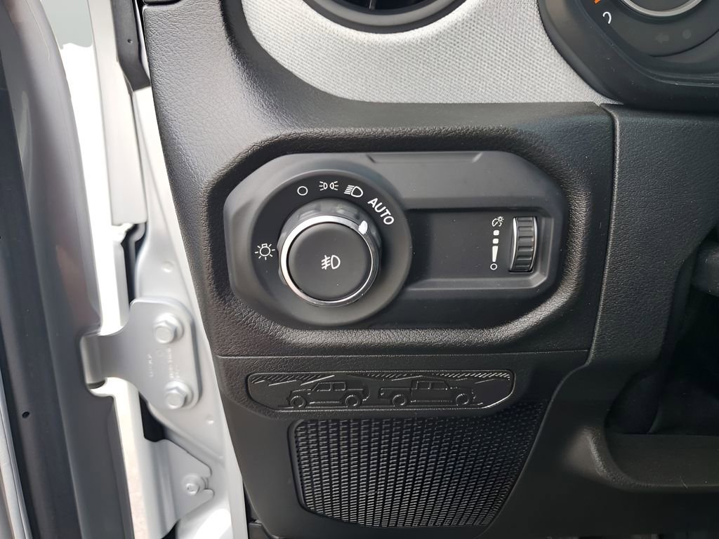 Used 2024 Jeep Wrangler Sport S image 31