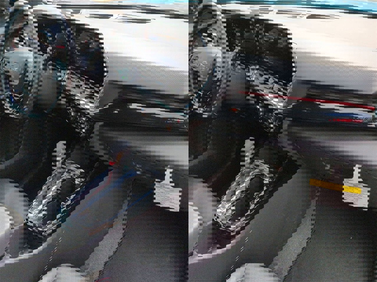 Used 2025 Chevrolet Trax RS w/ Driver Confidence Package image 26