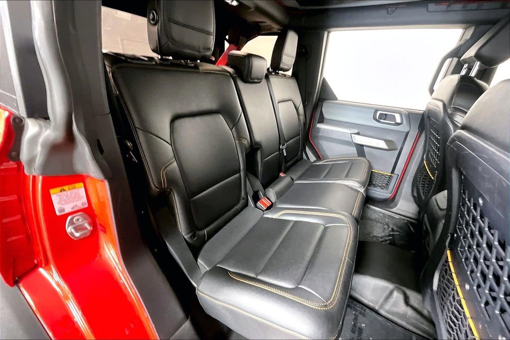 Used 2023 Ford Bronco Badlands image 26
