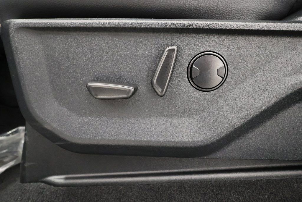 New 2025 Ford F350 Lariat w/ Lariat Ultimate Package image 11