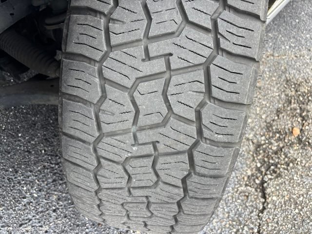Used 2024 Ford Expedition Max Limited AWD/4WD image 4