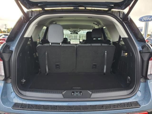 New 2026 Ford Explorer Active w/ Active Comfort Package image 10