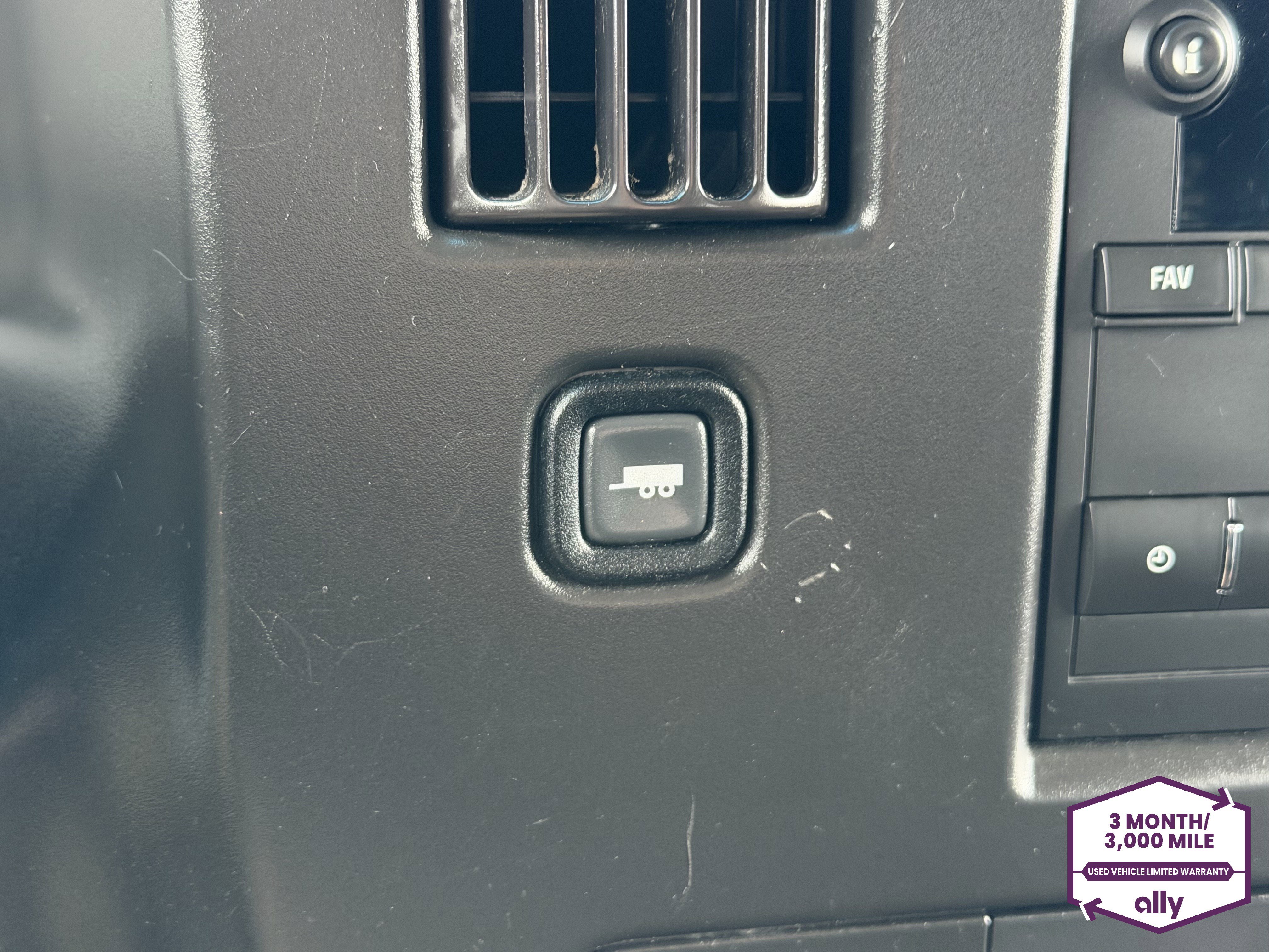 Used 2024 Chevrolet Express 2500 w/ Driver Convenience Package image 17