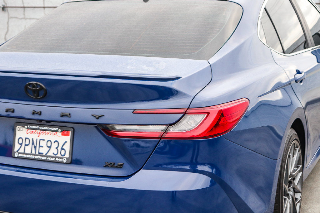 Used 2025 Toyota Camry XLE FWD image 10