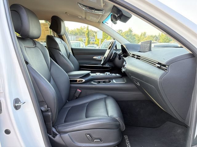 Used 2025 Genesis GV70 2.5T AWD/4WD image 15