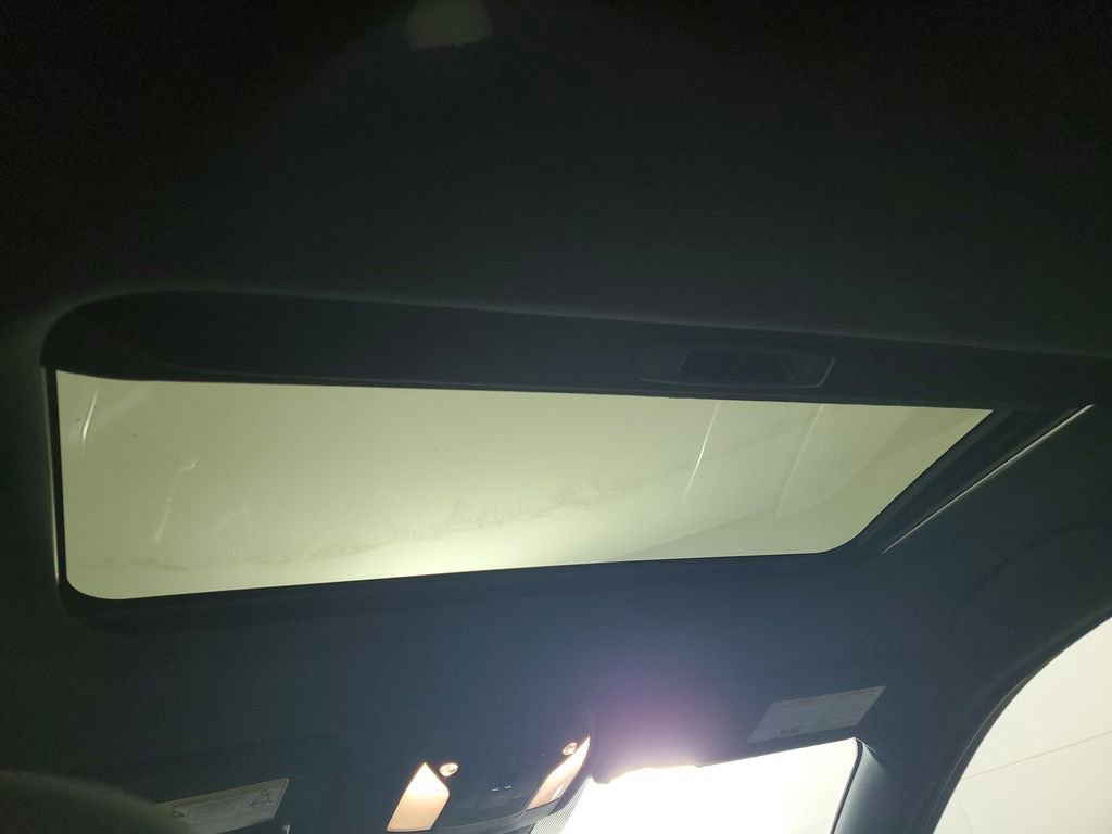 Used 2025 INFINITI QX55 Luxe w/ Cargo Package image 16