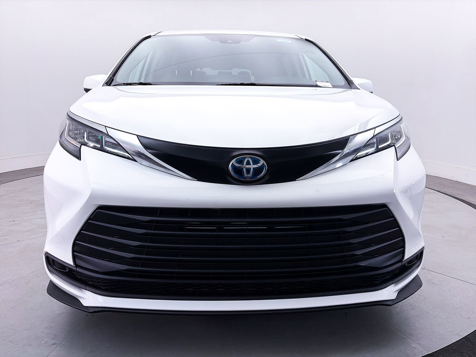 Used 2022 Toyota Sienna LE FWD image 10
