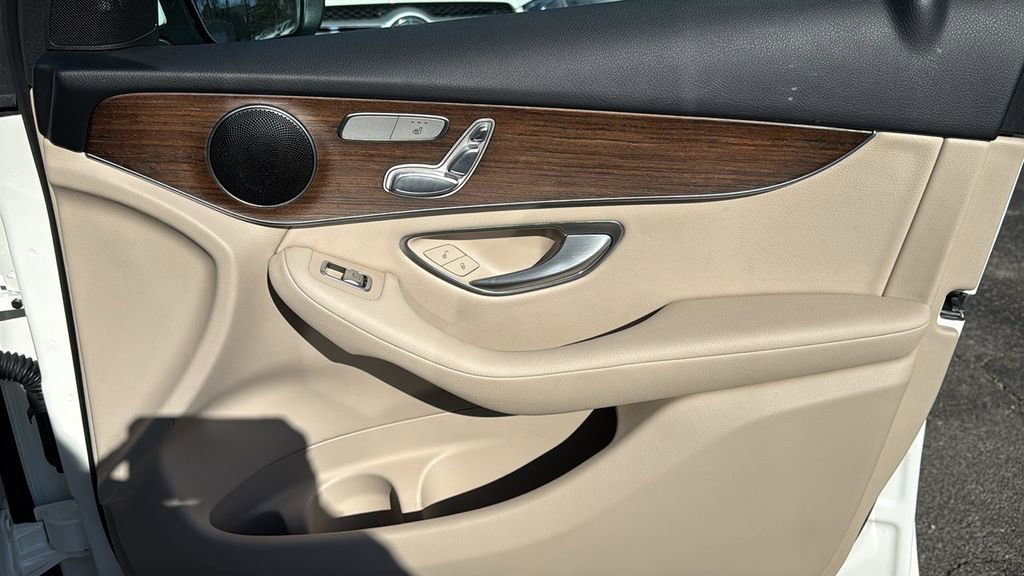 Certified 2022 Mercedes-Benz GLC 300 4MATIC image 14