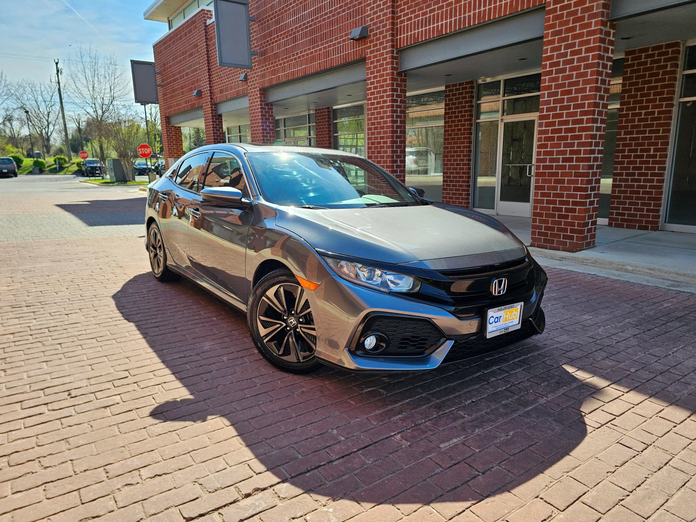 Used 2017 Honda Civic EX image 1