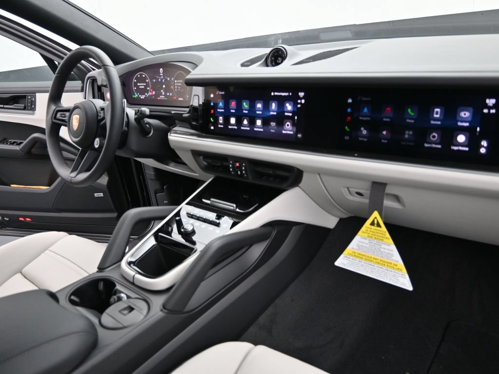 Certified 2026 Porsche Cayenne Coupe AWD/4WD image 18
