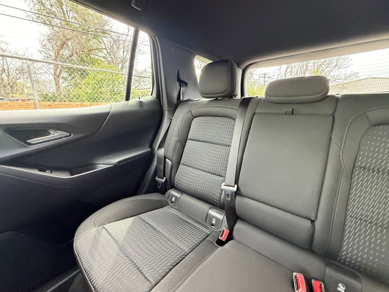 Used 2025 Chevrolet Equinox LT AWD/4WD image 38